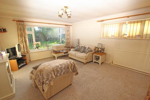 3 bedroom detached bungalow for sale, Blossom Walk, Hailsham, BN27 1TT