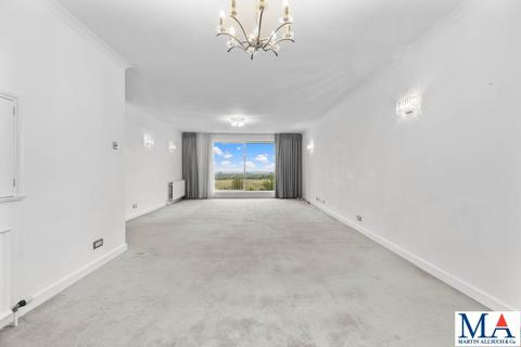 3 bedroom flat for sale, Deacons Heights, Elstree