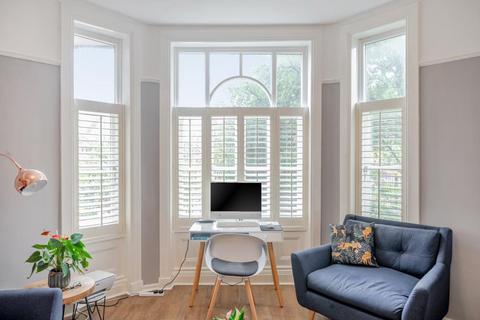 1 bedroom flat for sale, Netherhall Gardens,  Hampstead,  NW3,  NW3