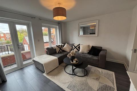 3 bedroom townhouse for sale, Underwood Court, Glenfield