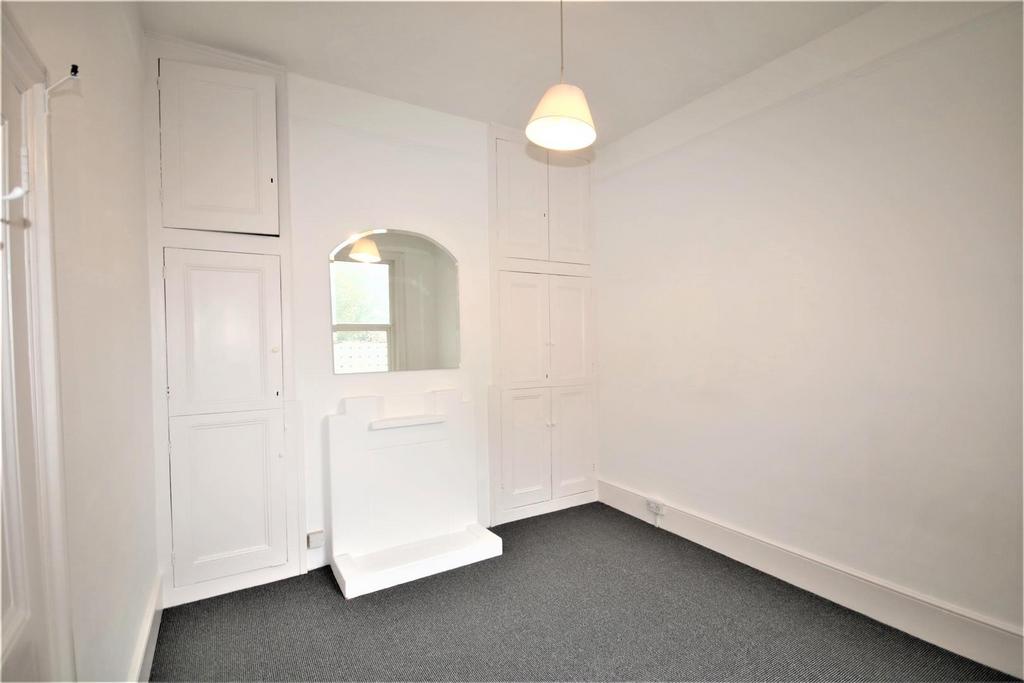 Dining Room b.JPG