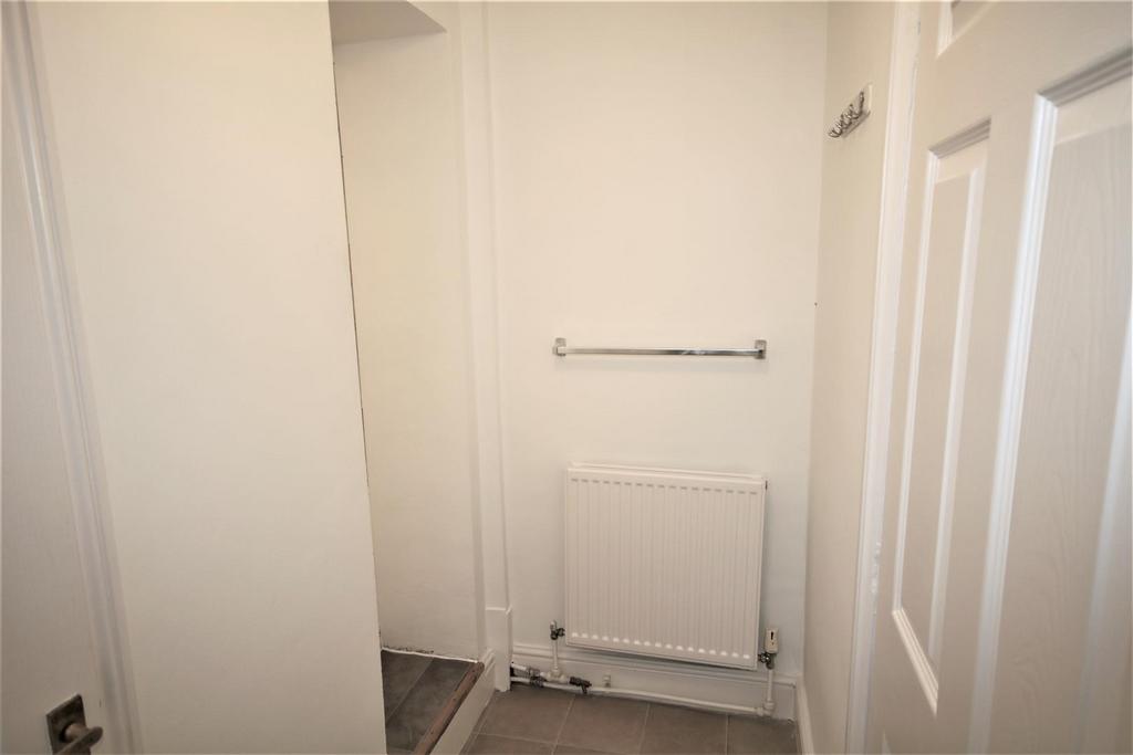Shower Area b.JPG