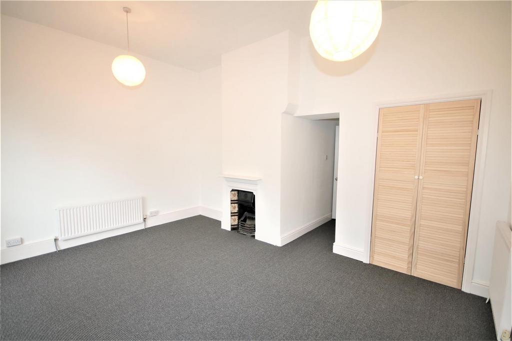 Bedroom 1b.JPG