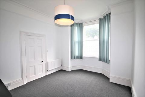 3 bedroom house to rent, Sturry Road, Canterbury