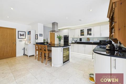 4 bedroom house for sale, Middle Lane, Scarborough YO13
