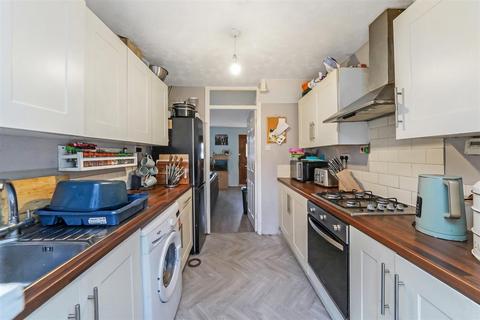 3 bedroom terraced house for sale, Godwin Close, London E4