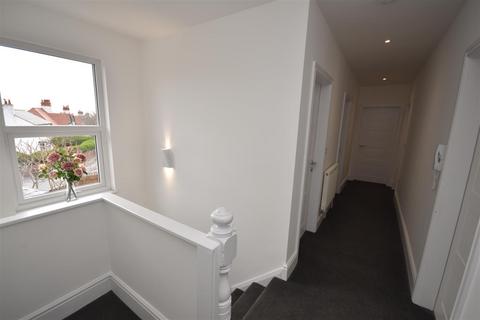 3 bedroom property to rent, Pensby Road, Heswall, Wirral