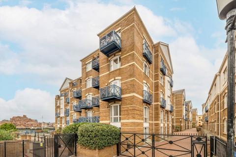 Studio for sale, King & Queen Wharf, London SE16