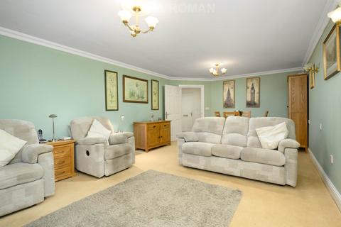 2 bedroom retirement property for sale, Epsom Road, Leatherhead KT22