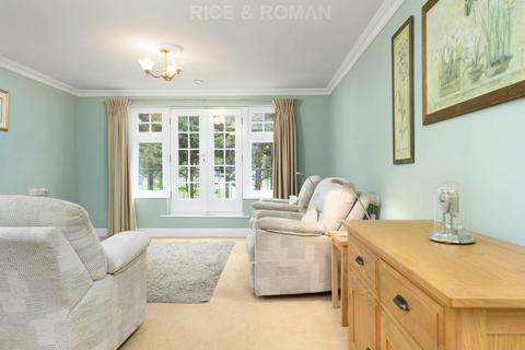 2 bedroom retirement property for sale, Epsom Road, Leatherhead KT22