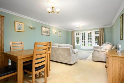 2 bedroom retirement property for sale, Epsom Road, Leatherhead KT22