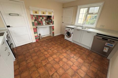 3 bedroom detached house for sale, Steeple