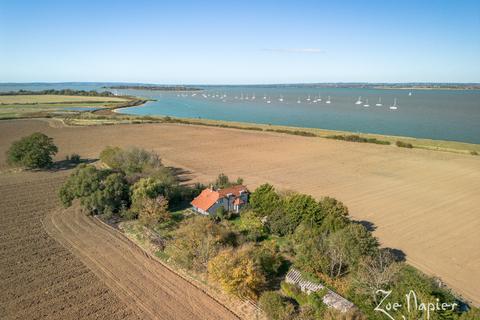 3 bedroom detached house for sale, Steeple