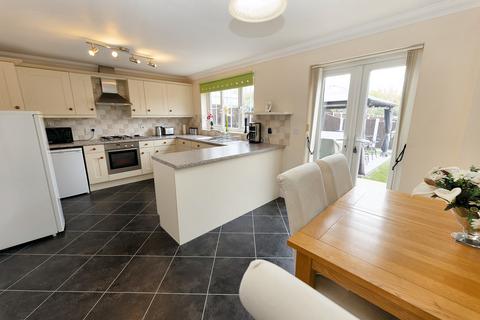 3 bedroom detached house for sale, Old Heath Road, Colchester, CO2 8