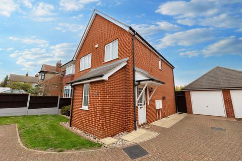 3 bedroom detached house for sale, Old Heath Road, Colchester, CO2 8