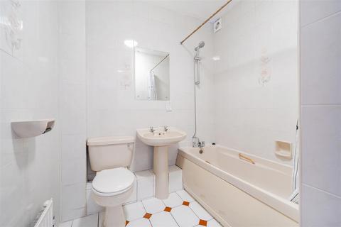 undefined, Chester Court, Newquay