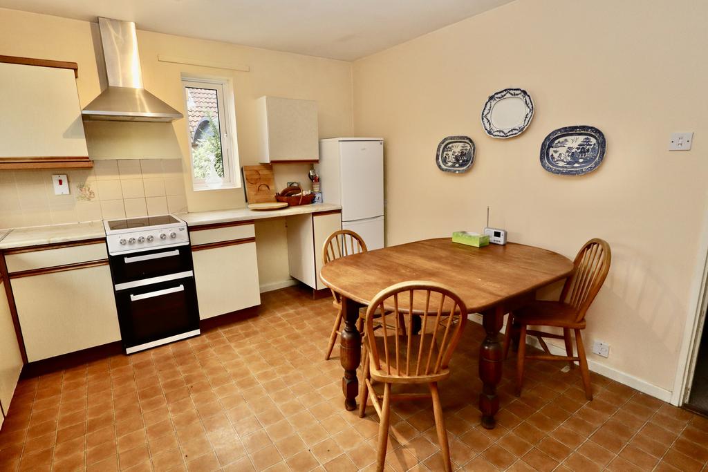 Dining kitchen