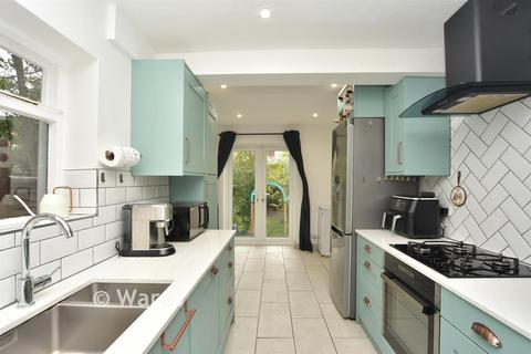 2 bedroom terraced house for sale, Rochester Avenue, Rochester, Medway
