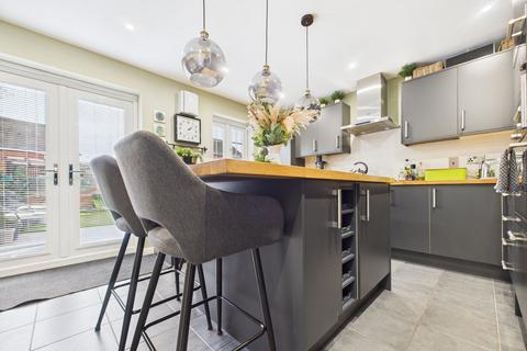14 Aurora Way, Peterborough, PE2 8FT
