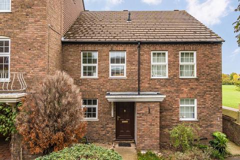 undefined, Post Lane, Twickenham TW2