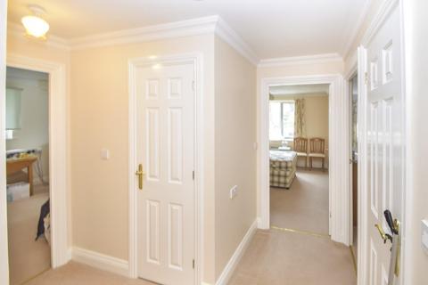 2 bedroom retirement property for sale, St. Leonards Road, Eastbourne BN21