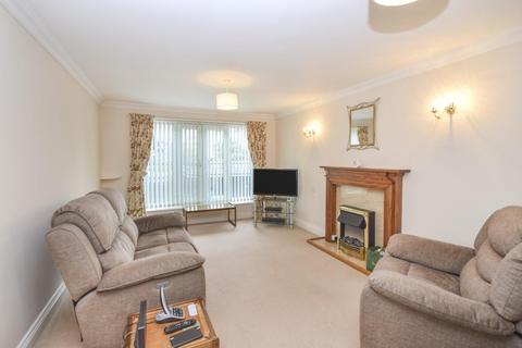 2 bedroom retirement property for sale, St. Leonards Road, Eastbourne BN21