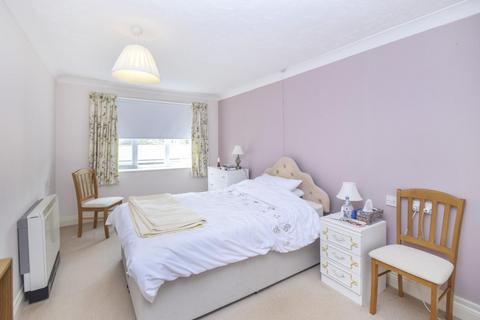 2 bedroom retirement property for sale, St. Leonards Road, Eastbourne BN21