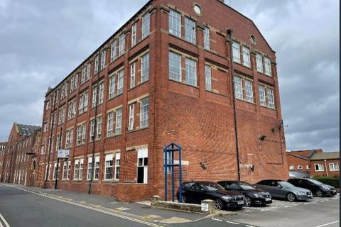 Office to rent, Commercial St Leeds LS27 8AG