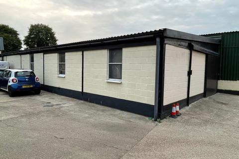 Distribution warehouse to rent, Goulds Farm Rayne CM77 6DF