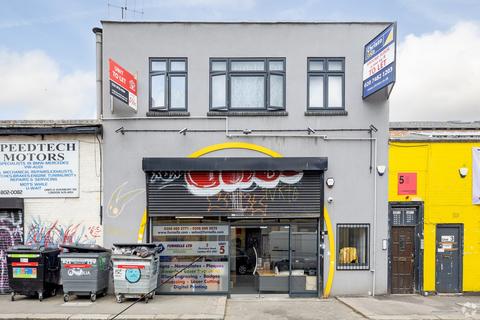 Office to rent, 2 Overbury Rd London N15 6RH