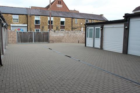 Industrial unit to rent, Cooks Garage Northwood HA6 1DW