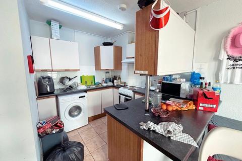 5 bedroom house to rent, 96a Bullingdon RoadOxford