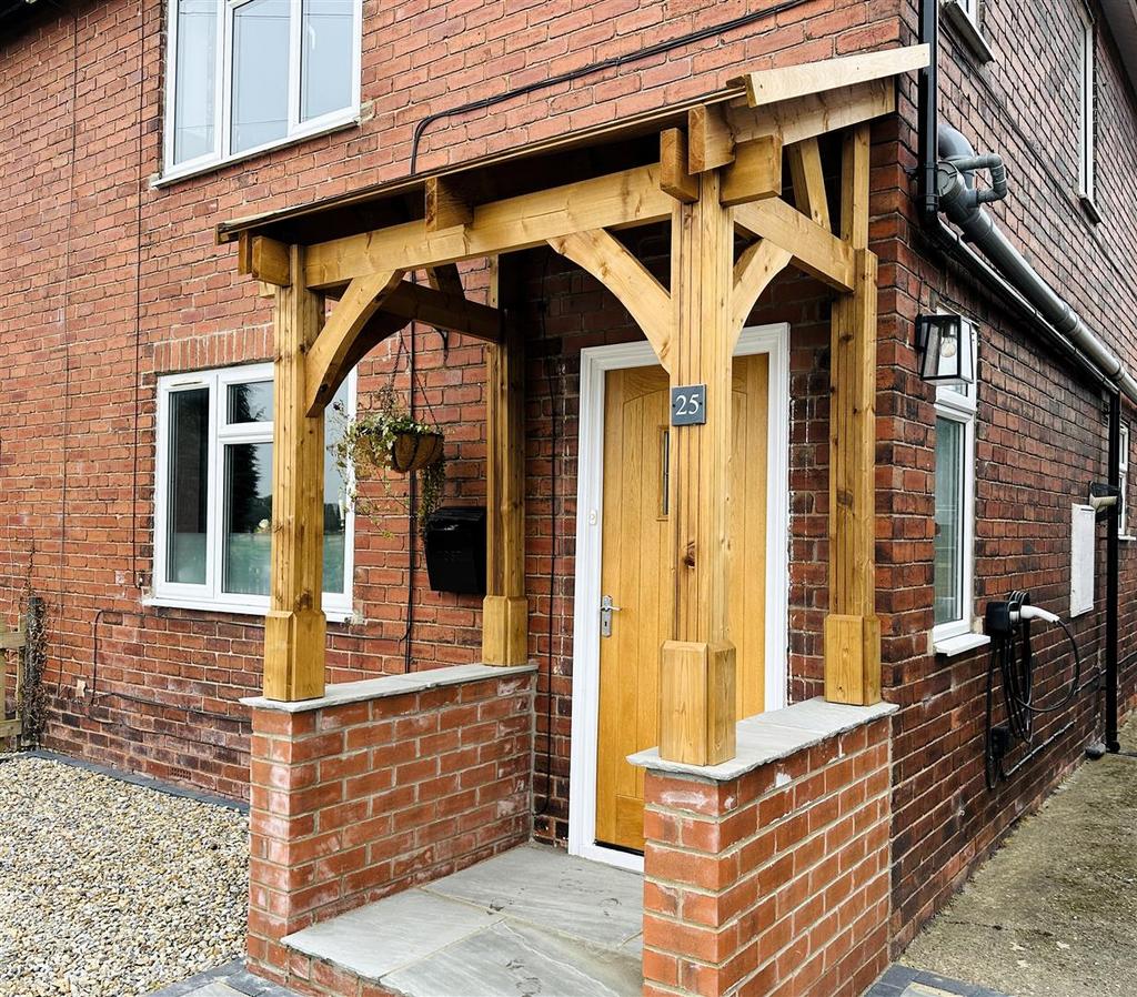 Porch1.jpg