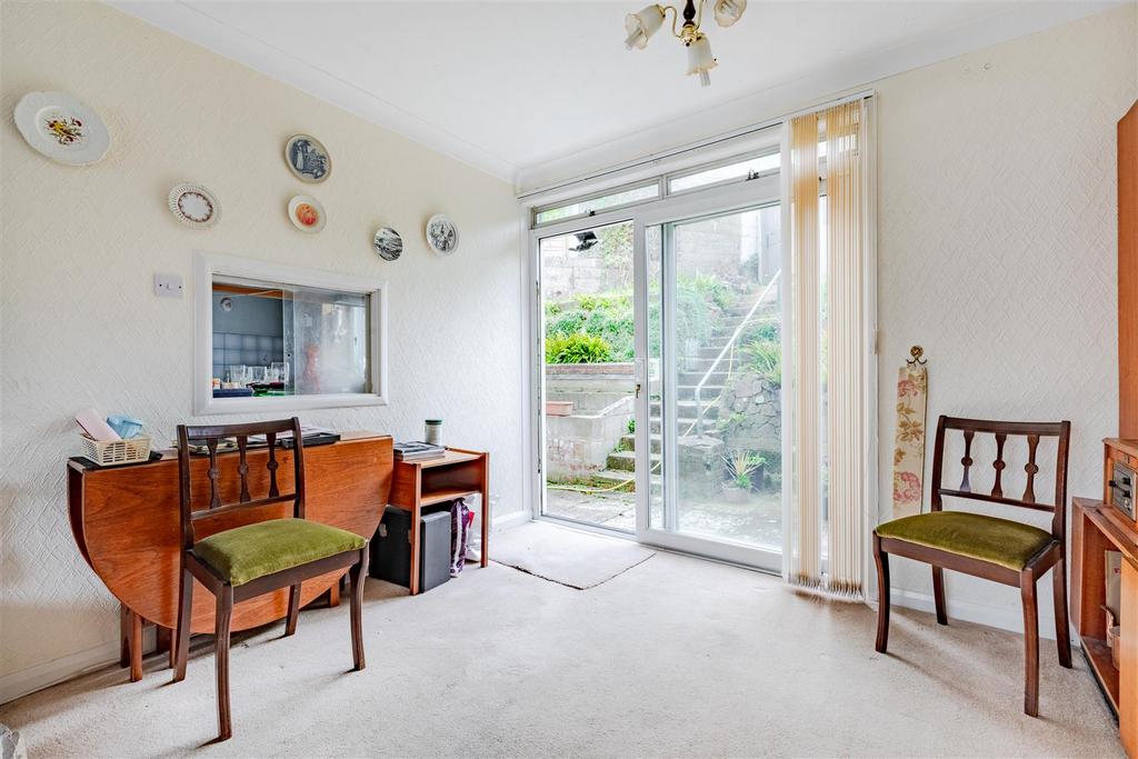 Living/Dining Room