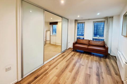 2 bedroom flat to rent, East Street, Leeds, West Yorkshire, UK, LS9