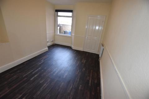 2 bedroom apartment to rent, Avondale Road, Kettering
