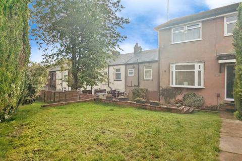 Larch Grove, Lees, Oldham, OL4