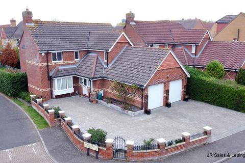 undefined, Richardson Crescent, West Cheshunt