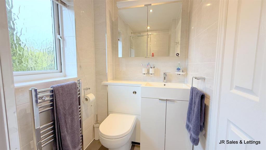 Bedroom 1 en-suite