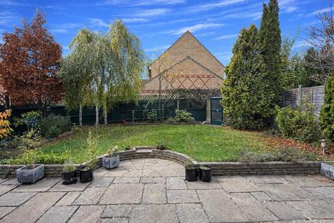 5 bedroom detached house for sale, Richardson Crescent, West Cheshunt