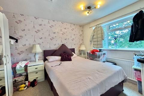 6 Rowbrook Close, Paignton, TQ4 7BU