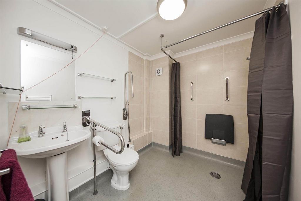 Willicombe 0000 5-beech-court.jpg