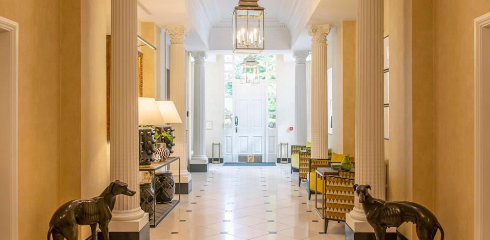Willicombe hallway 1000x490.png