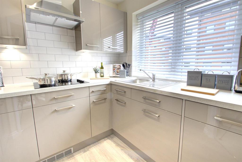 Kitchen2.jpg