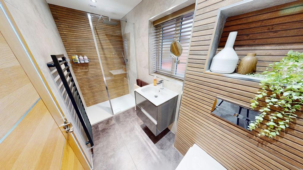Ensuite