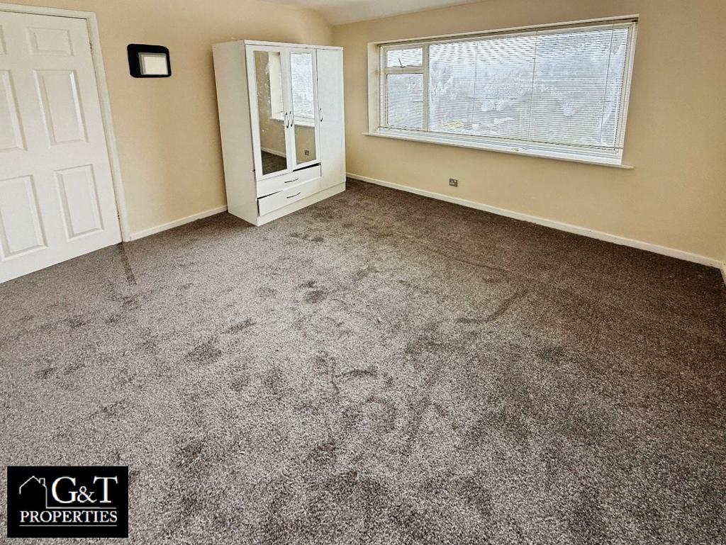 Second bedroom