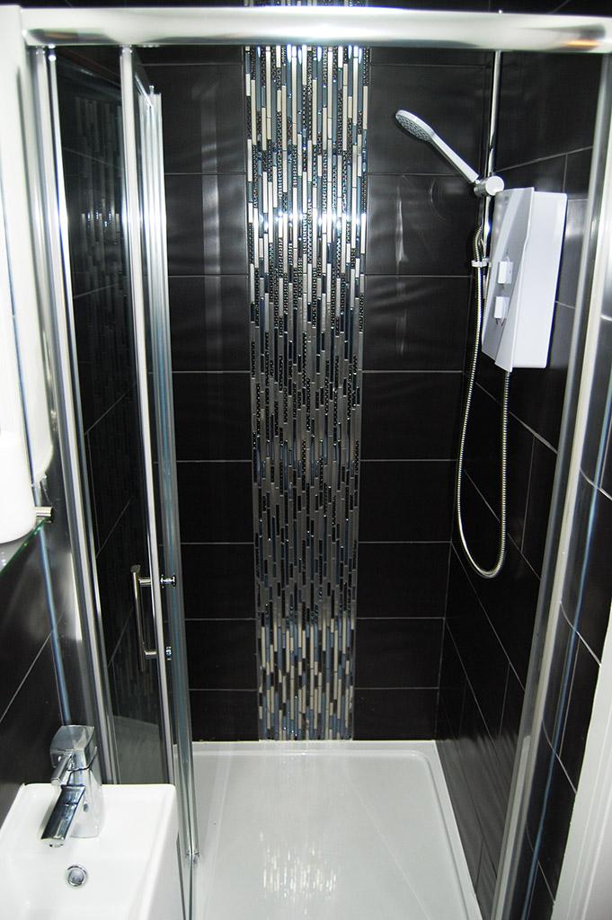 Room 1 En-suite 1.2