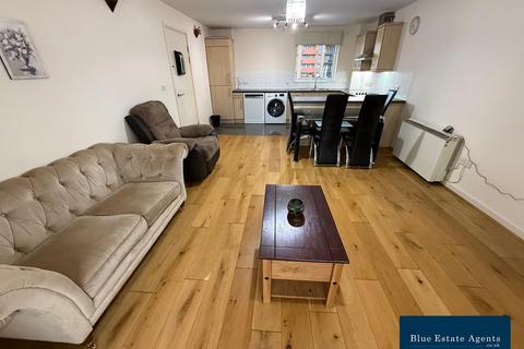 2 bedroom apartment to rent, Prince Regent Road, Hounslow, TW3