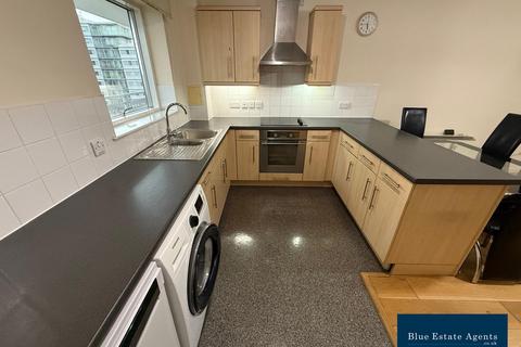 2 bedroom apartment to rent, Prince Regent Road, Hounslow, TW3