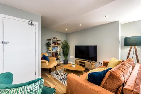 2 bedroom apartment to rent, 41 Catharine Street, Liverpool